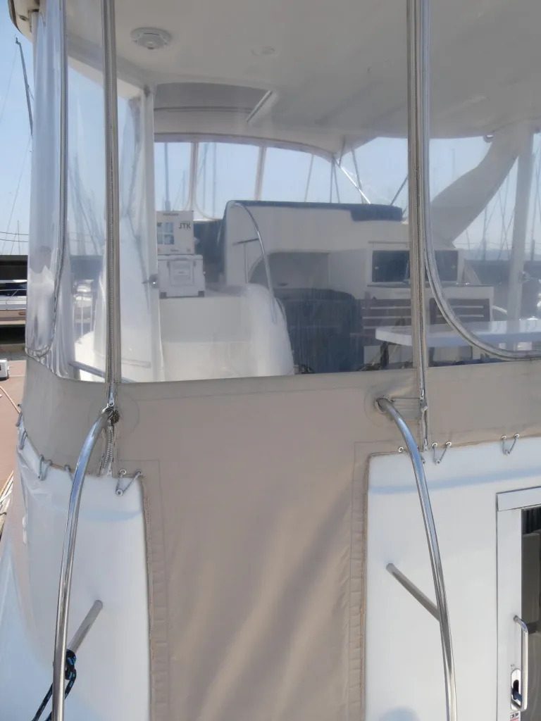 banner_080876-meridian-yachts-459-cockpit-motoryacht