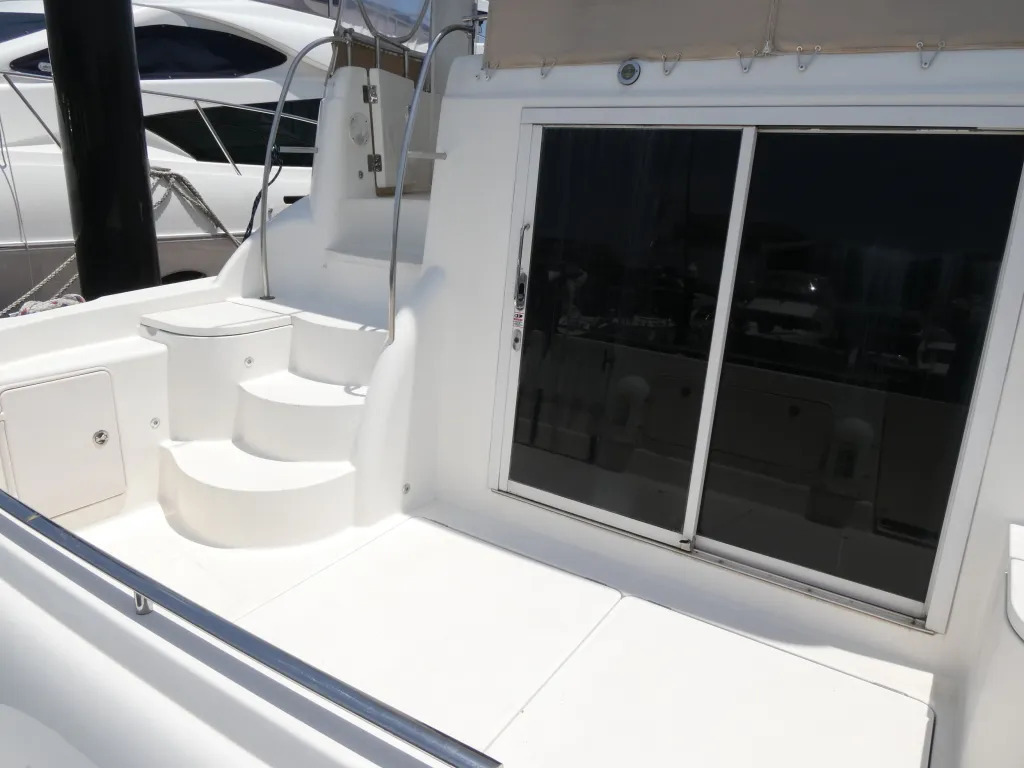 banner_080876-meridian-yachts-459-cockpit-motoryacht
