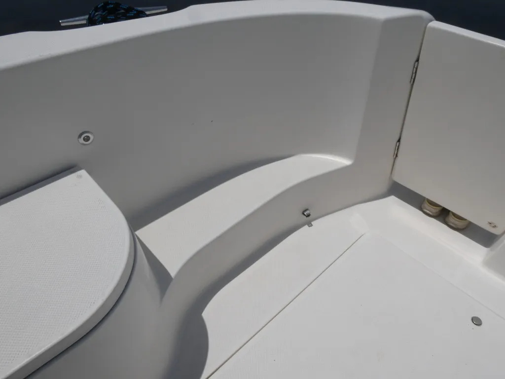 banner_080876-meridian-yachts-459-cockpit-motoryacht