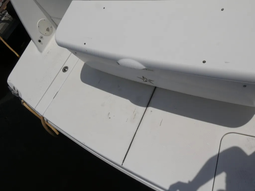 banner_080876-meridian-yachts-459-cockpit-motoryacht
