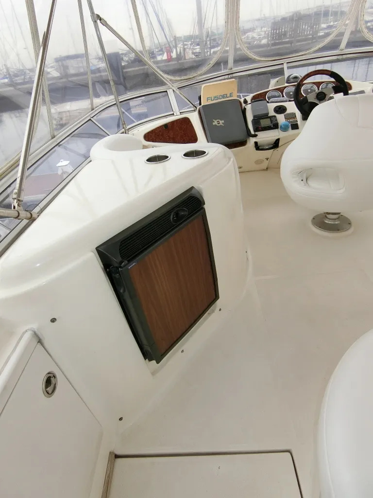 banner_080876-meridian-yachts-459-cockpit-motoryacht