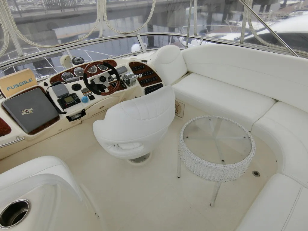 banner_080876-meridian-yachts-459-cockpit-motoryacht