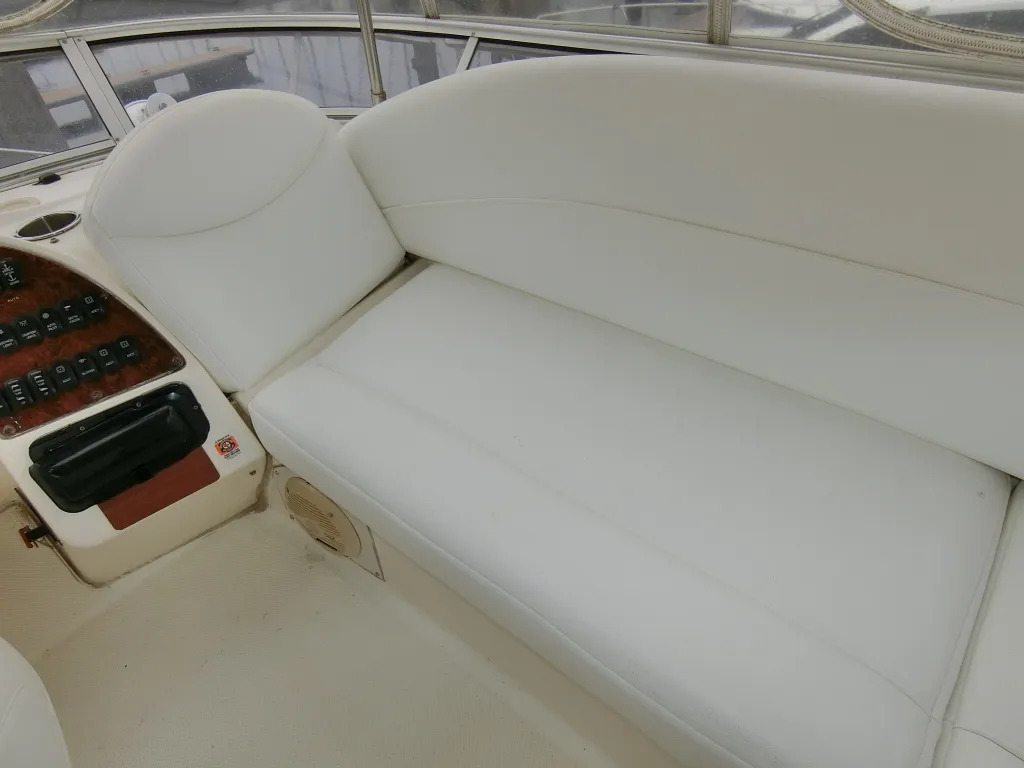 banner_080876-meridian-yachts-459-cockpit-motoryacht
