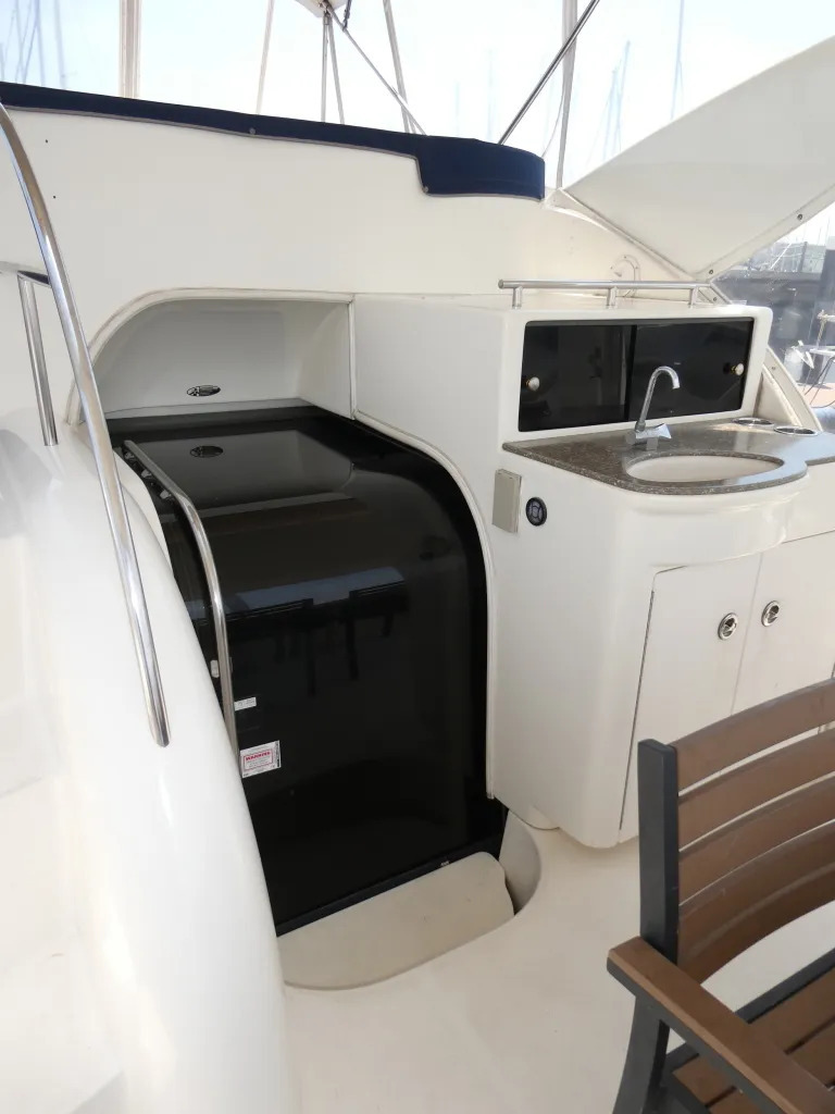 banner_080876-meridian-yachts-459-cockpit-motoryacht