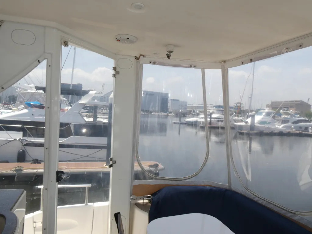 banner_080876-meridian-yachts-459-cockpit-motoryacht