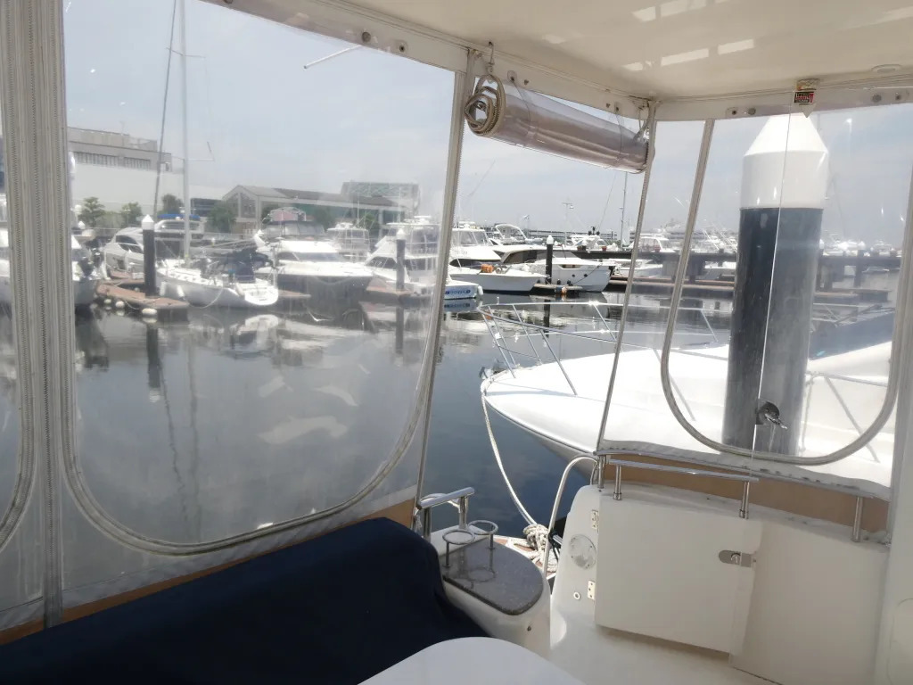banner_080876-meridian-yachts-459-cockpit-motoryacht