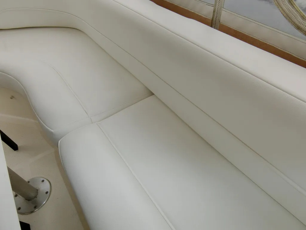 banner_080876-meridian-yachts-459-cockpit-motoryacht
