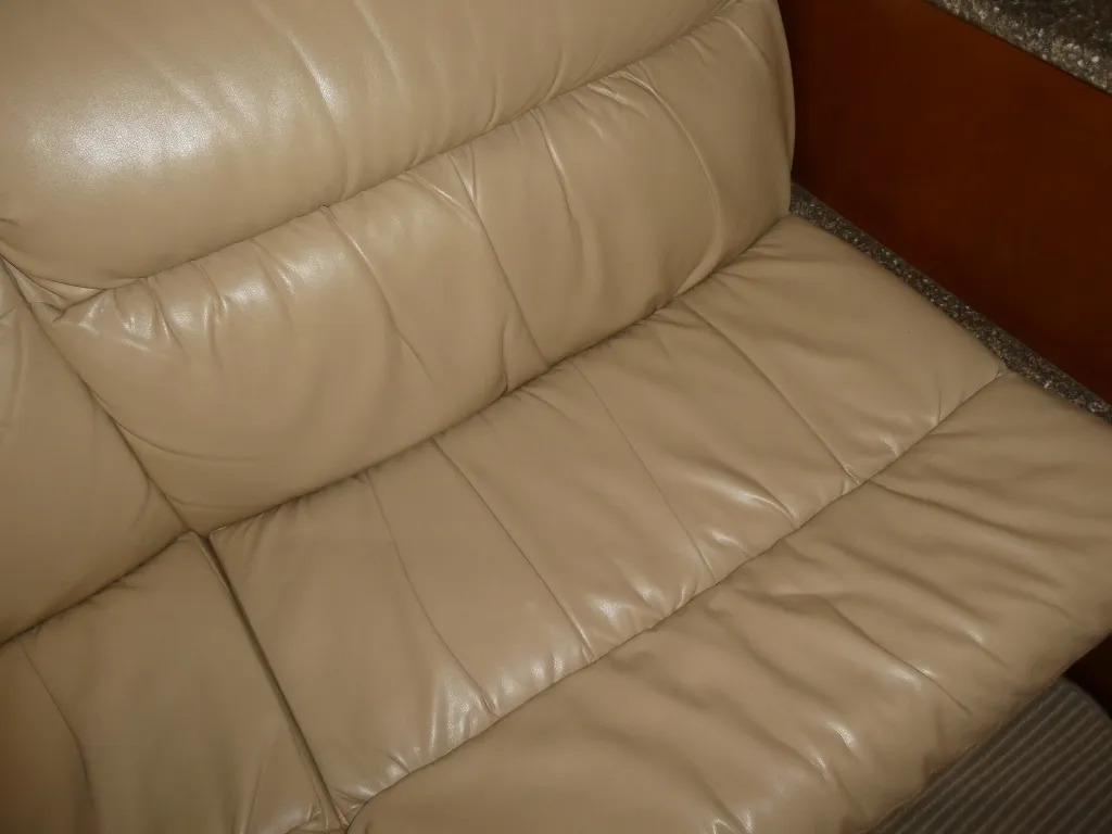 banner_080876-meridian-yachts-459-cockpit-motoryacht
