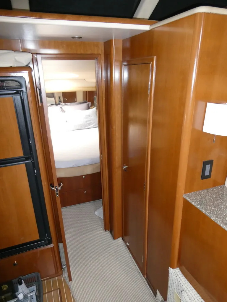 banner_080876-meridian-yachts-459-cockpit-motoryacht
