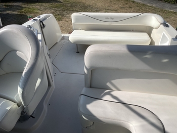thumb_092996-sea-ray-240-sundancer