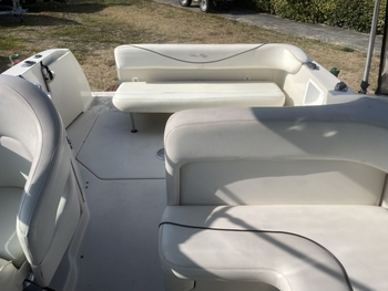 thumb_092996-sea-ray-240-sundancer