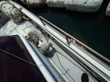 thumb_093005-yanmar-de27