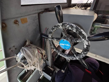 thumb_093005-yanmar-de27