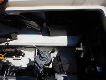 thumb_093027-toyota-ponam-28gii