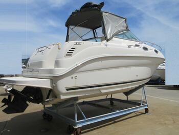thumb_093094-sea-ray-240-sundancer