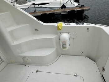 thumb_093233-carver-yachts-38-super-sport