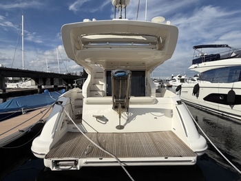 thumb_093302-azimut-yachts-43