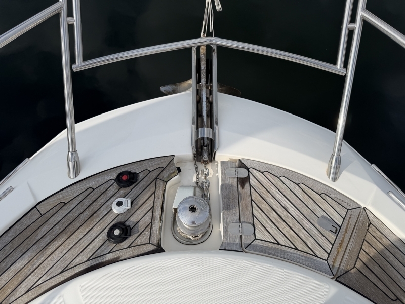 banner_093302-azimut-yachts-43