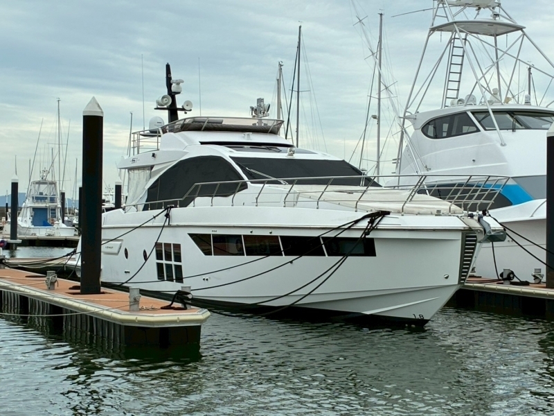 banner_093387-azimut-yachts-s7