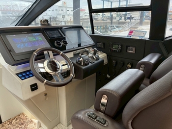 thumb_093387-azimut-yachts-s7
