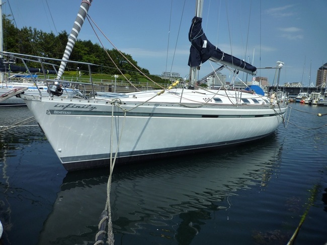 medium_093438-beneteau-first-45
