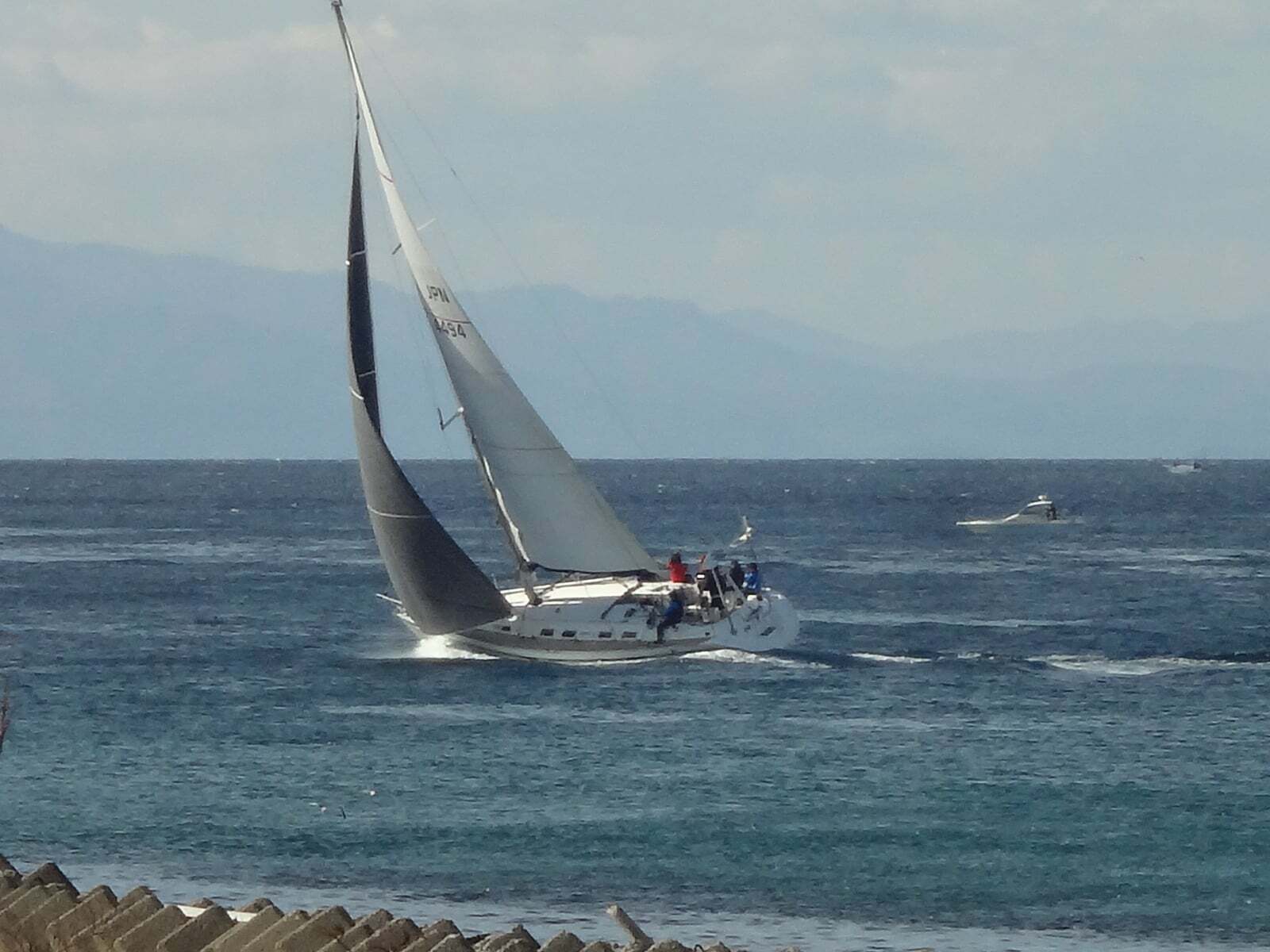 banner_093438-beneteau-first-45