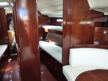 thumb_093438-beneteau-first-45