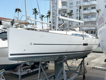 thumb_093439-dufour-yachts-36