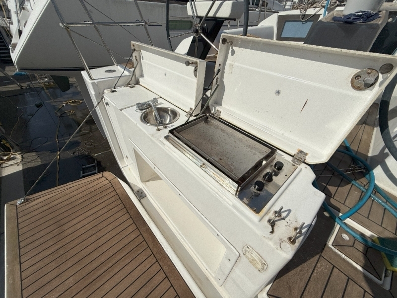 banner_093439-dufour-yachts-36