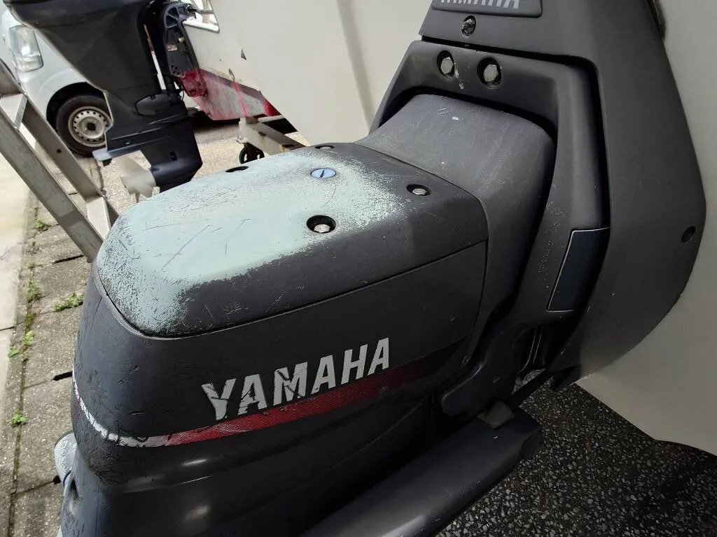 banner_093448-yamaha-uf-28