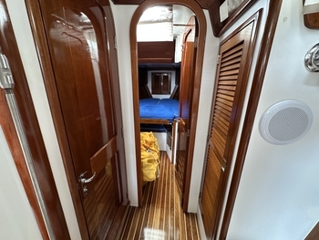 thumb_093458-hinckley-sw-42