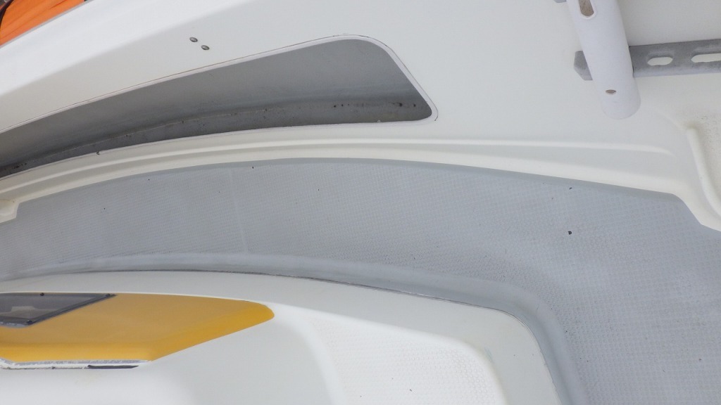banner_093460-yamaha-uf-27