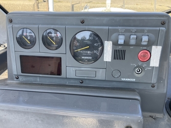 thumb_093515-yanmar-de26hz