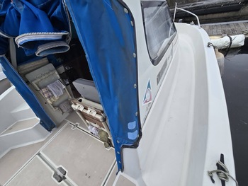 thumb_093110-nissan-fp730t