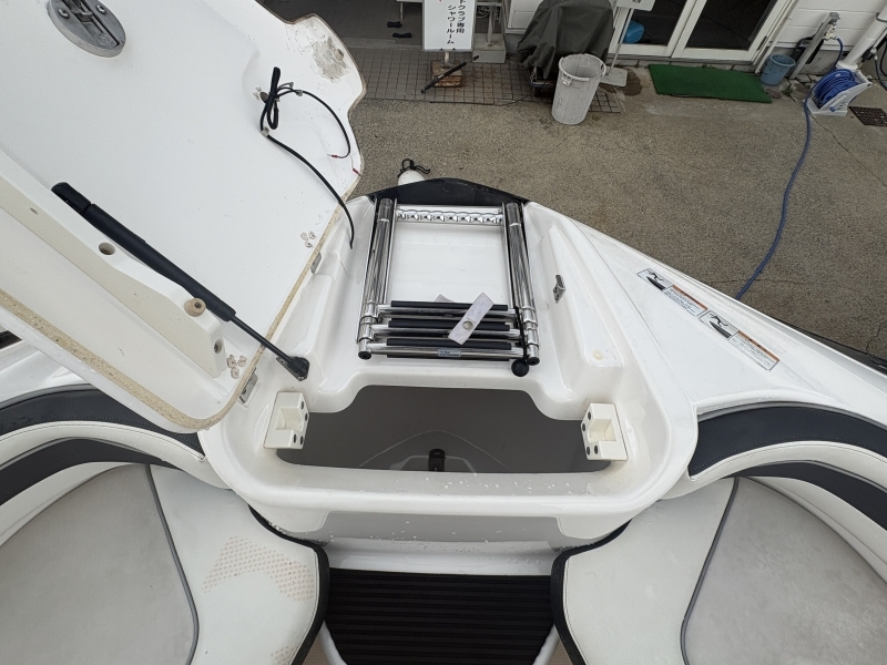 banner_093615-yamaha-ar240