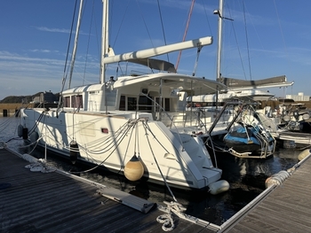 thumb_089556-lagoon-450-catamaran