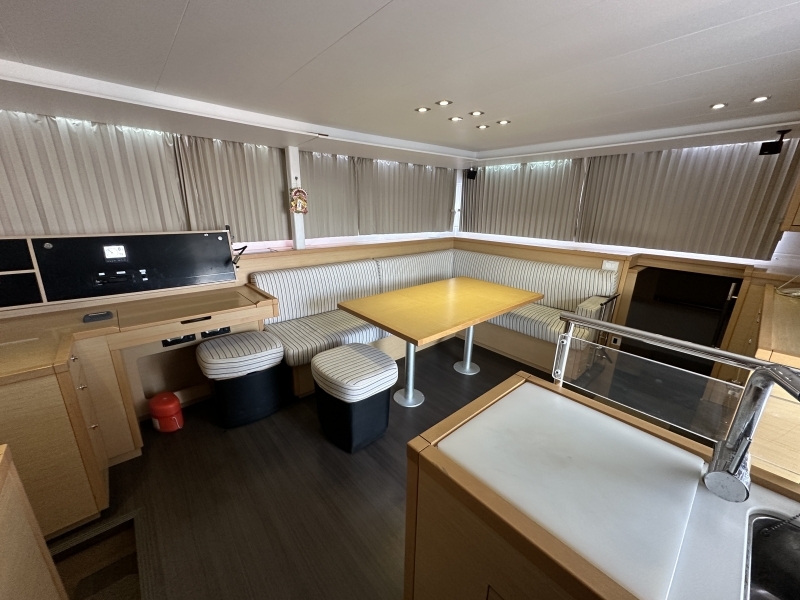 banner_089556-lagoon-450-catamaran