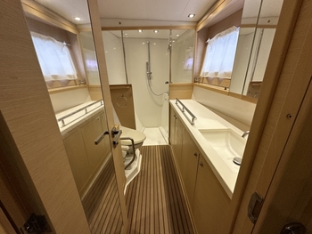 thumb_089556-lagoon-450-catamaran