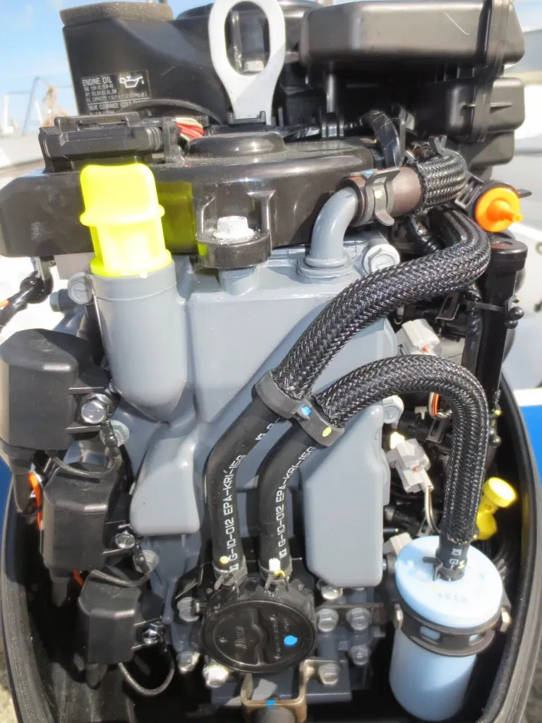 banner_093694-yamaha-uf-17