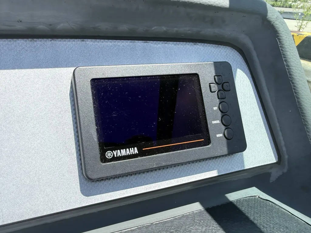 banner_093736-yamaha-mr-27