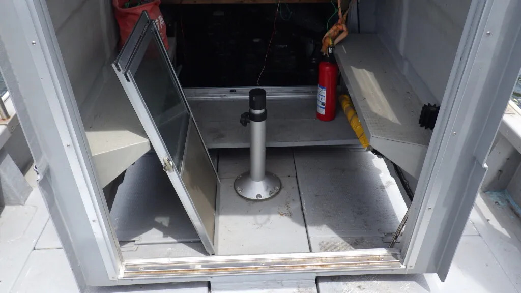 banner_093765-yanmar-de33b