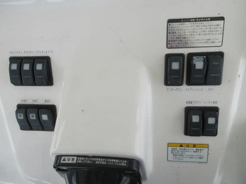 thumb_093781-toyota-ponam-45