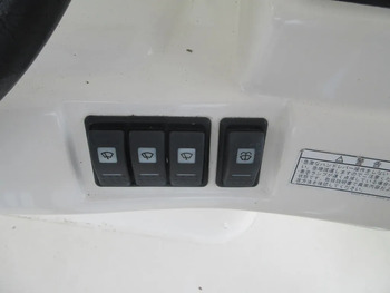 thumb_093781-toyota-ponam-45