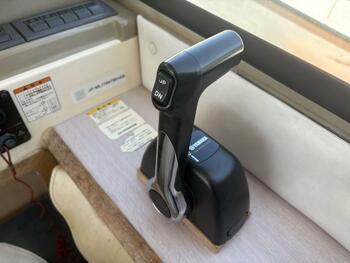 thumb_093914-yamaha-cr-27