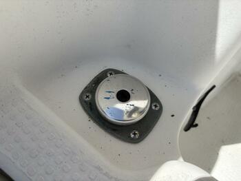 thumb_093914-yamaha-cr-27