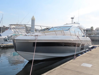 thumb_074362-azimut-yachts-55s