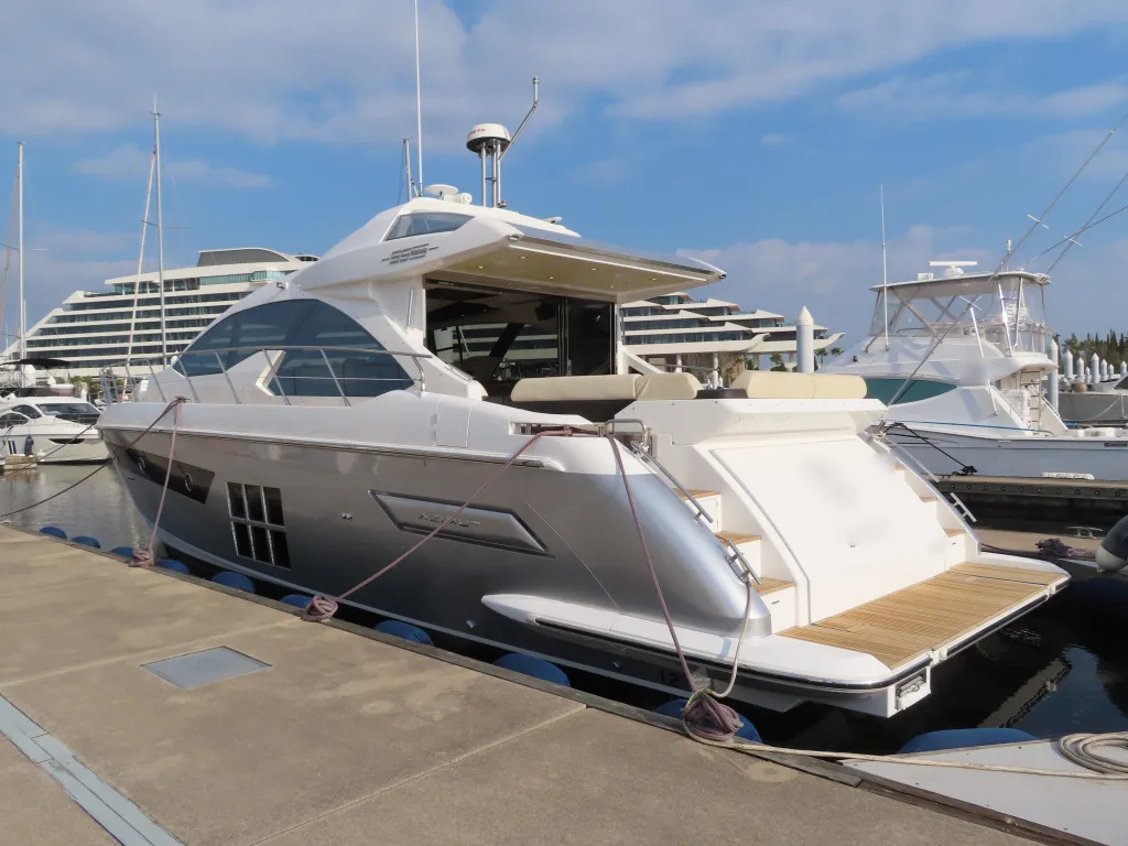 banner_074362-azimut-yachts-55s