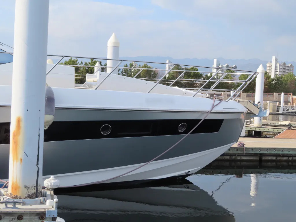 banner_074362-azimut-yachts-55s