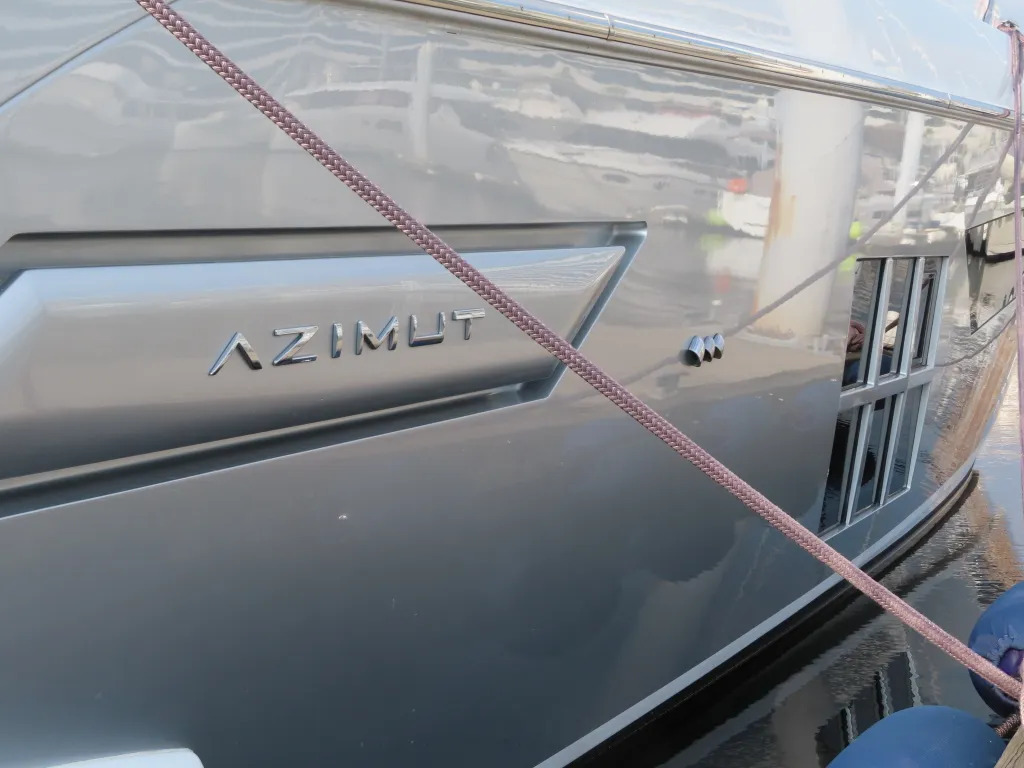 banner_074362-azimut-yachts-55s
