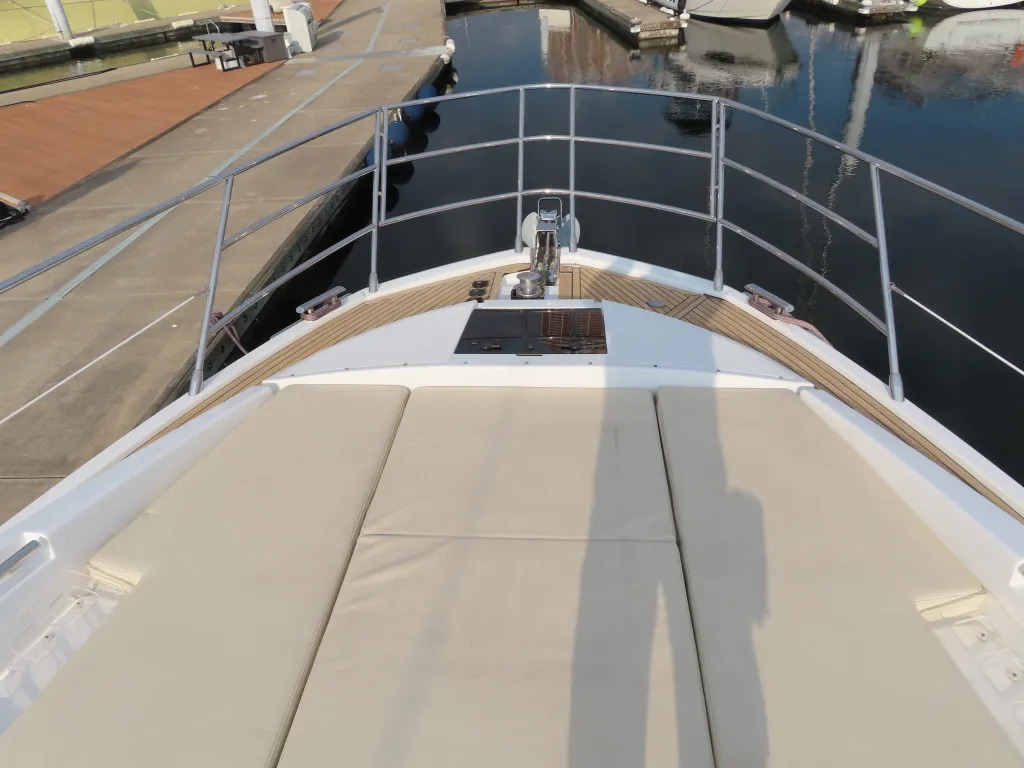 banner_074362-azimut-yachts-55s